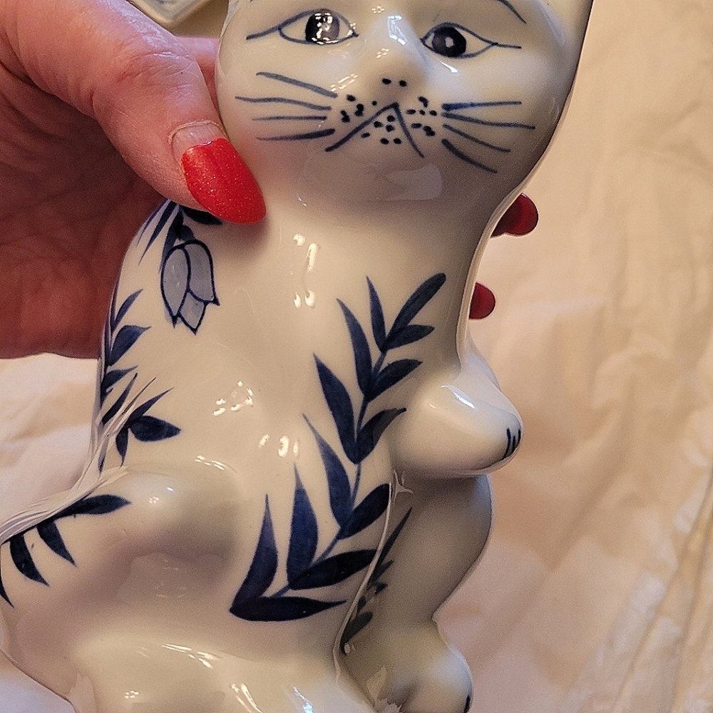 Seymour Mann Porcelain Cat with blue floral design
